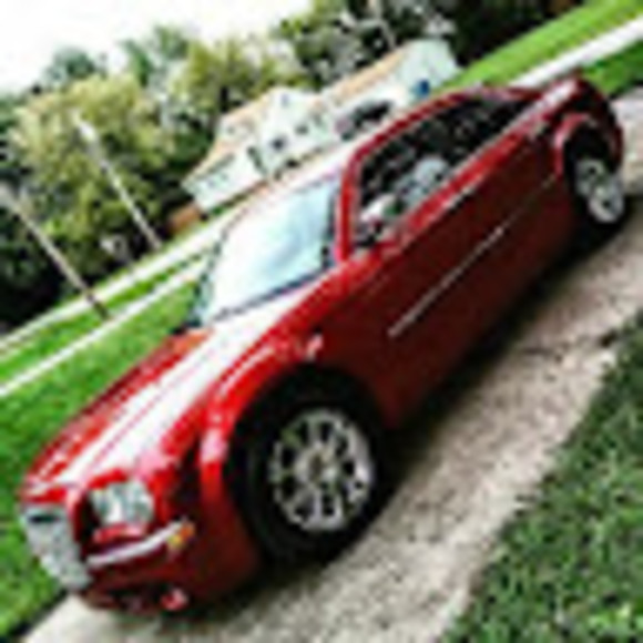 Meet your Posher, Sarah - Picture 1 of 1